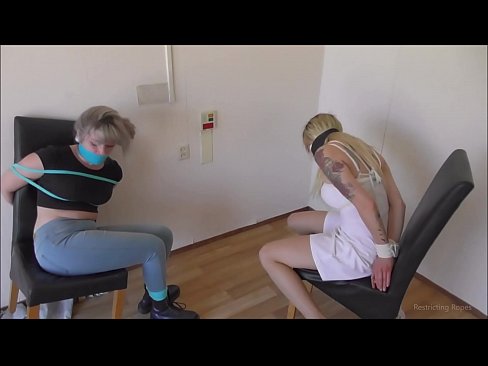 ❤️ Giyohvand / bog'langan va gagged / qayg'u ichida qiz ❤ Super pornoda bizda ❌️❤
