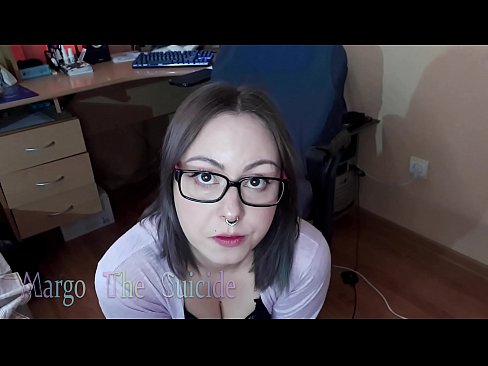 ❤️ Ko'zoynakli seksual qiz kamerada Dildoni chuqur so'radi ❤ Super pornoda bizda ❌️❤